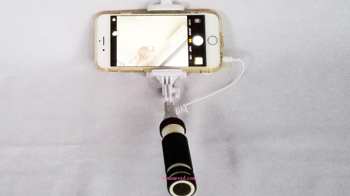 100均セリアの自動り棒 Selfie Stick For Iphone まさかのハイクオリティだった スマ女 初心者のためのスマートフォン