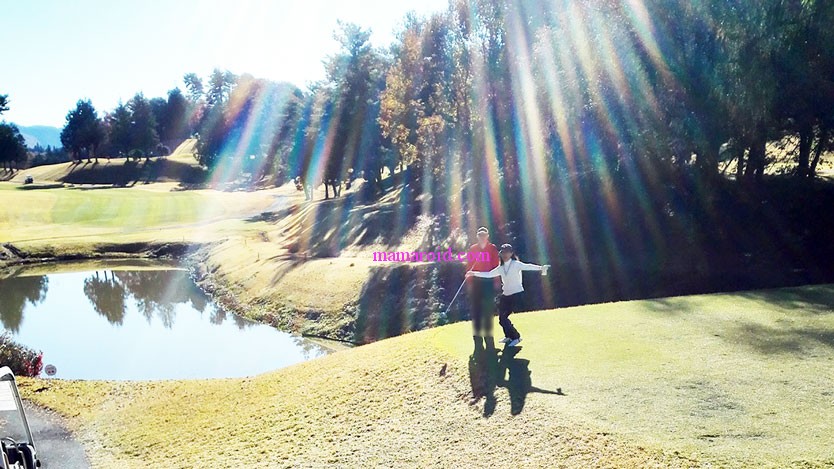 ゴルフ場で偶然撮れたスピリチュアルな光の写真 運気アップ 金運アップ Mamaorid